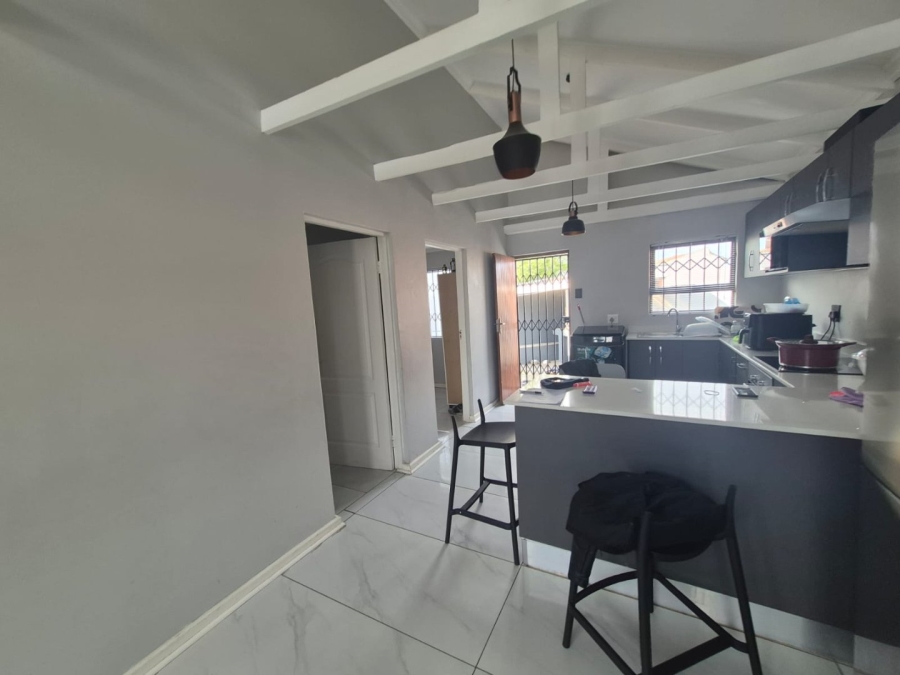 2 Bedroom Property for Sale in New Brighton Eastern Cape